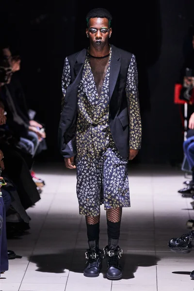 Look 13